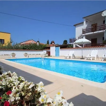 Maria Villa